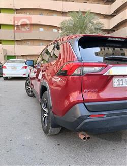 تۆیۆتا ڕاڤ 4